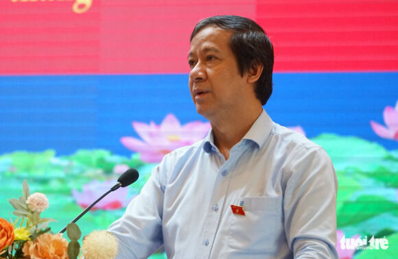 1 Ca Nuoc Co Hon 16000 Giao Vien Bo Viec Binh Quan 1100