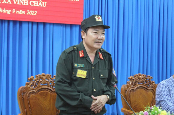 2 Tuoc Danh Hieu Cand 3 Can Bo Cong An Bao Luc Voi 2 Thieu Nien