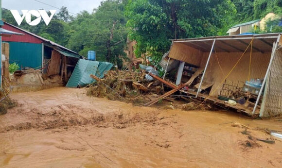 1 Ban Lang Tan Hoang Sau Tran Lu Quet Chua Tung Co Trong Lich Su O Nghe An