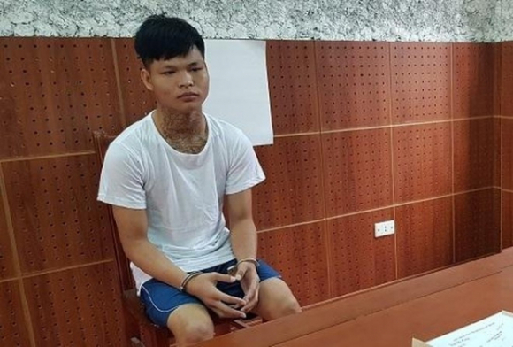 1 Giai Cuu Co Gai Tre Bi Ban Vao Quan Karaoke