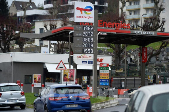 1 Lanh Dao Eu Len Ke Hoach Thao Luan Ve Bien Phap Kiem Che Gia Nang Luong