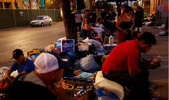 1 New York Co Ke Hoach Dua Nguoi Nhap Cu Trai Phep Len Tau Du Lich Hang Sang Song