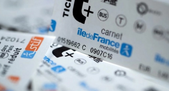 1 Paris Khai Tu Ve Giay Tau Dien Ngam