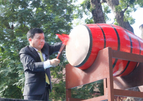 1 Thu Phi Nghi Trua 15000 Dongbuoi Moi Hoc Sinh Hieu Truong Truong Marie Curie Noi Gi