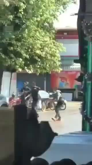 4 Hieu Truong Ke Khoanh Khac Nghi Pham Xa Sung Xong Vao Nha Tre Thai Lan