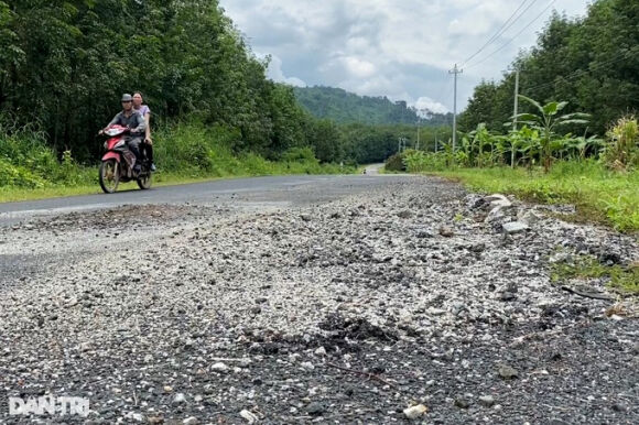 1 Quoc Lo Doc Bien Gioi Hu Hong Va Viu Chang Chit