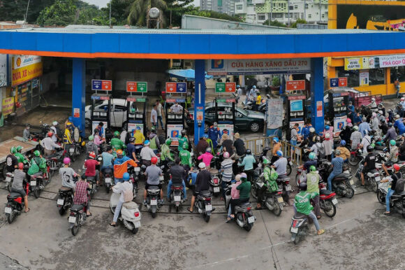 2 Tai Xe Cong Nghe Huy Chuyen Nhieu Nguoi Tat App Vi Het Xang