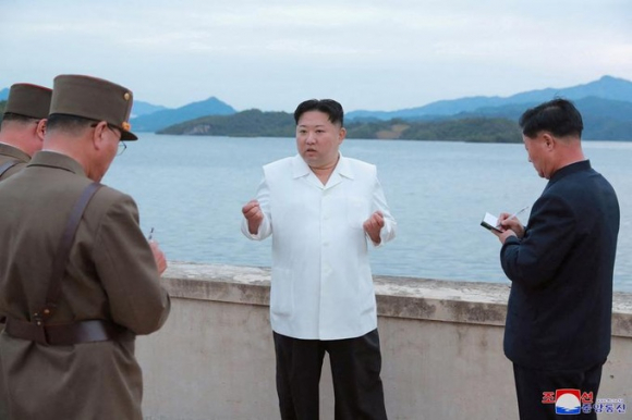 5 Ong Kim Jong Un Thi Sat Loat Vu Phong Ten Lua Trieu Tien