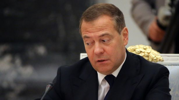 1 Ong Medvedev Nato Thua Nhan Tham Gia Vao Xung Dot O Ukraine