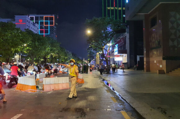 2 Khoi Boc Ra Tu Cao Oc Van Phong Van Thinh Phat O Quan 1