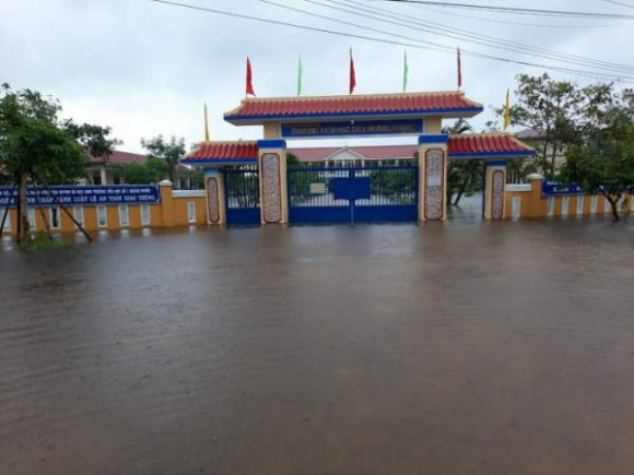 3 Lu Bua Vay Nhieu Tuyen Duong Tp Hue Ngap Sau Di Doi Dan Vung Nguy Hiem