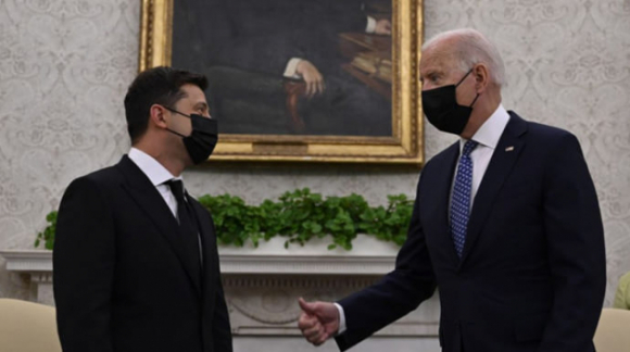 1 Ong Zelensky Cam On Ong Biden Vi Mot Mon Qua Tuyet Voi