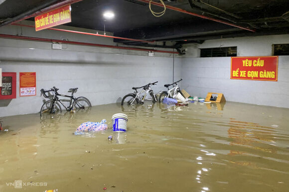 8 Mua Lon Truoc Bao Nhieu Tinh Mien Trung Ngap Sau