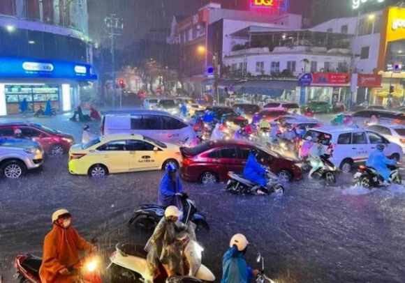 2 Giai Ma Tran Mua Ngap Lich Su O Da Nang