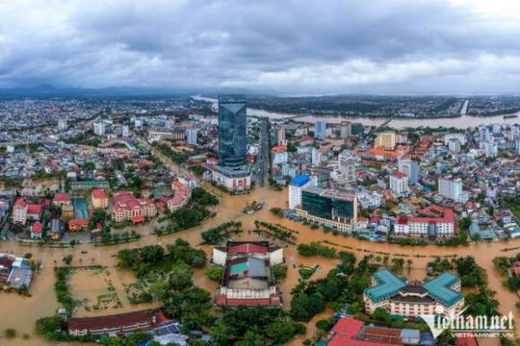 9 Hue Chim Trong Bien Nuoc Nhin Tu Bau Troi