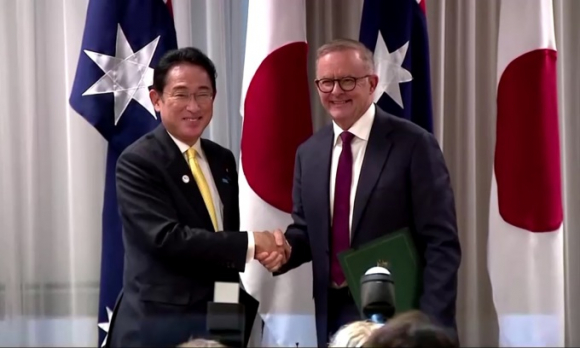 1 Nhat Australia Ky Thoa Thuan Hop Tac Quan Su