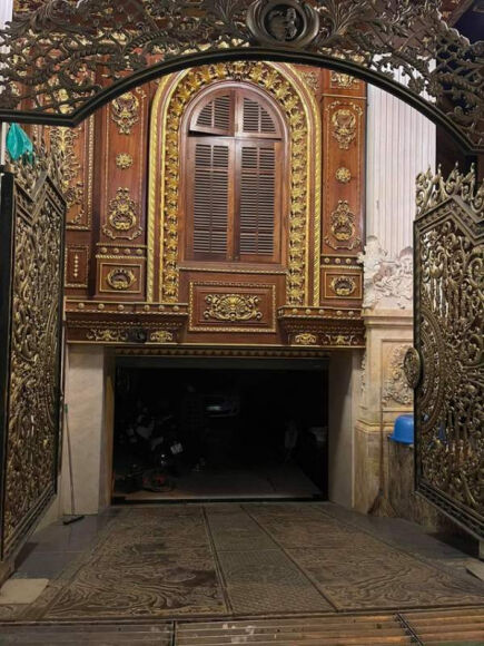 20 Choang Vang Voi Noi That Dat Vang Trong Can Biet Thu 300 Ty Ngay Trung Tam Ha Noi