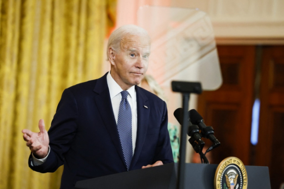 1 Tong Thong Biden Khang Dinh Minh Khoe Du Co The Lan Ra Chet Ngay Ngay Mai Vi Tuoi Cao
