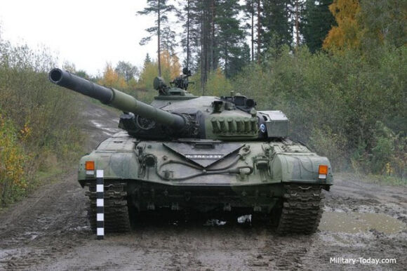 3 Tang Chu Luc T 72 Avenger Do Sec Vien Tro Dang Tren Duong Den Ukraine