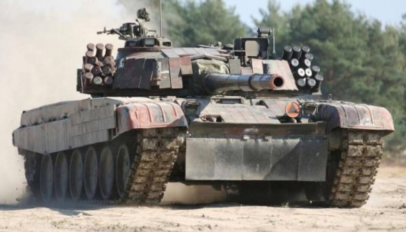 3 Xe Tang Ba Lan Giup Ukraine Giu Vung Bakhmut Truoc Suc Tan Cong Du Doi Cua Nga