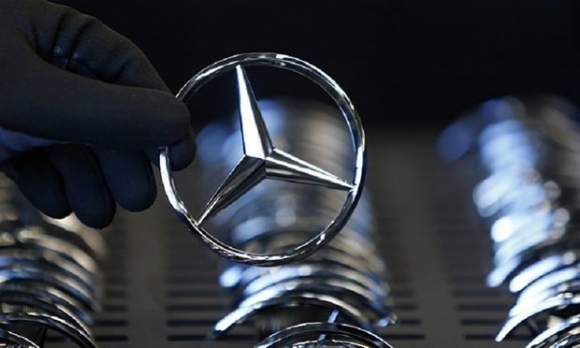 1 Mercedes Benz Ban Bot Tai San Nga Cho Nha Dau Tu Dia Phuong