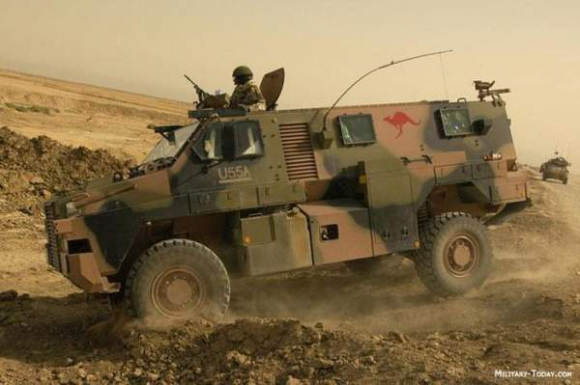 3 Australia Cung Cap 30 Xe Boc Thep Bushmaster Cho Ukraine