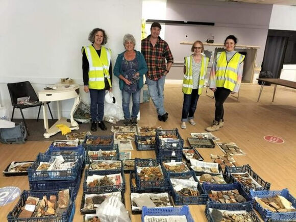 3 Phat Hien Hon 300 Bo Xuong Duoi Nen Quan Bar Dang Xay