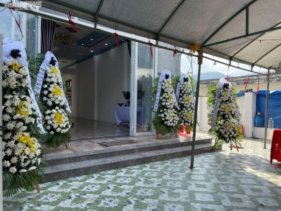 2 Thi The Nu Sinh Tu Han Quoc Ve Nha Trong Nhung Giot Nuoc Mat Tiec Thuong