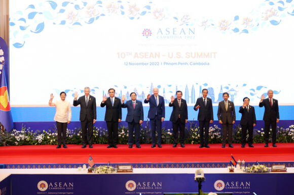 1 My Asean Thong Nhat Nang Quan He Doi Tac Chien Luoc Toan Dien