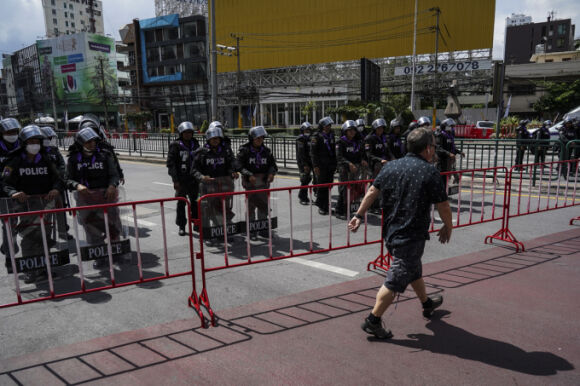 2 Thai Lan Dieu Hon 35000 Canh Sat Bao Ve Hoi Nghi Apec