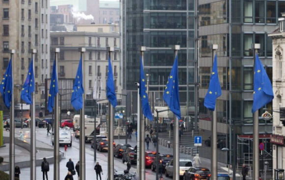 1 Politico Eu Dong Bang Tai San Tri Gia 68 Ty Euro Cua Nga