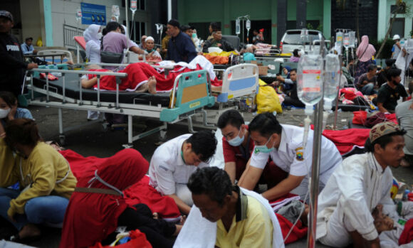 1 So Nguoi Chet Trong Dong Dat Indonesia Tang Len 162