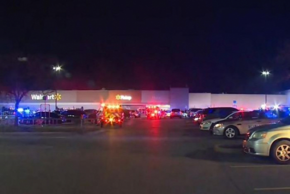 1 Xa Sung O Trung Tam Thuong Mai My Nhieu Nguoi Thuong Vong