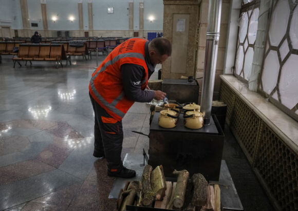 3 Tuyet Roi Day O Kiev Ca Ukraine Cap Dien Luan Phien