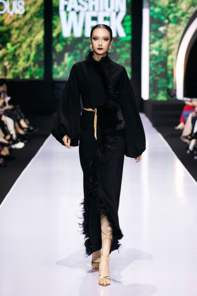 3 Phu Nhan Cua Dai Su Cong Hoa Haiti Gay Chu Y Voi Bo Suu Tap Ve Thien Nhien