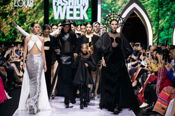 7 Phu Nhan Cua Dai Su Cong Hoa Haiti Gay Chu Y Voi Bo Suu Tap Ve Thien Nhien