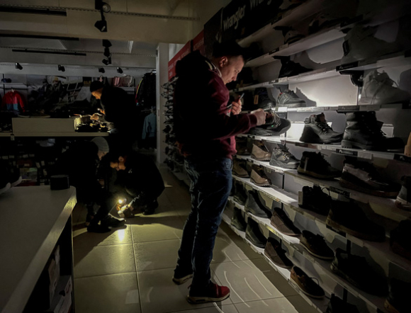 1 My Va Nato Tim Cach Suoi Am Cho Nguoi Dan Ukraine