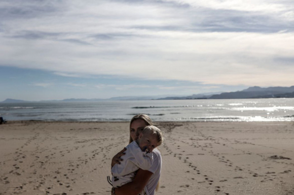 3 Nguoi Ukraine Phai Ti Nan O Nuoc Ngoai Lau Hon Vi Que Huong Thieu Dien