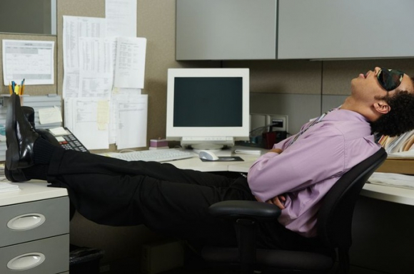 1 Ireland Nhan Vien Kien Cong Ty Vi Khong Lam Gi Van Duoc Tra Luong Cao