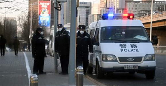 1 Lieu Phong Trao Giay Trang Co Bi Dieu Xe Tang Dan Ap