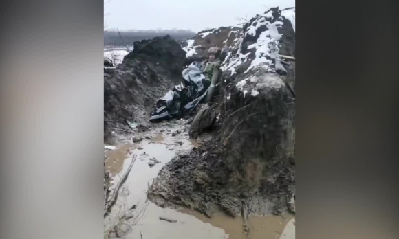 2 Nhung Nguoi Ukraine Khong Nhut Chi Truoc Mua Ten Lua