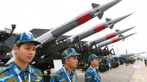 1 Viet Nam Chuyen Huong Mua Ban Vu Khi Trong Luc Noi Long Quan He Voi Nga