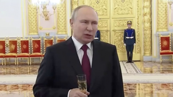 2 Ong Putin Thua Nhan Tan Cong Co So Ha Tang Nang Luong Ukraine