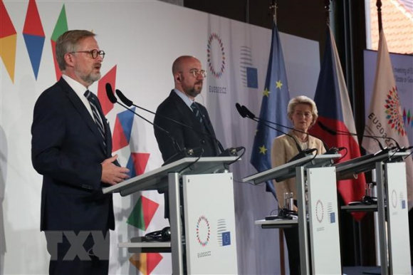 1 Sec Keu Goi Cac Quoc Gia Eu Thuc Day Thoa Thuan Tran Gia Khi Dot