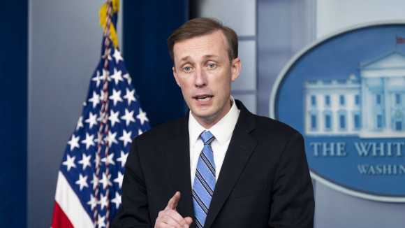 1 My Khang Dinh Gay Ap Luc Chua Tung Co Len Nga