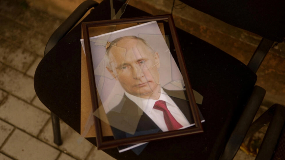 1 Putin Se Cung Chung So Phan Voi Cac Nha Doc Tai Bai Tran