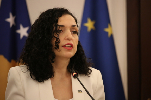 1 Kosovo Xin Gia Nhap Eu