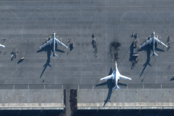 1 Nga Xac Nhan Can Cu Khong Quan Chien Luoc Bi Tap Kich 3 Nguoi Thiet Mang