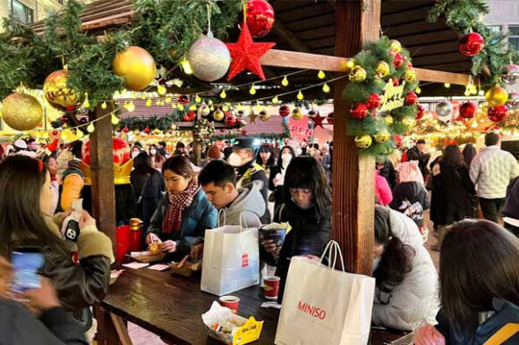 1 Nhip Song Tai Trung Quoc Sau Quyet Dinh Mo Cua Hoan Toan