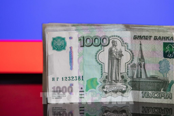 1 Dong Ruble Cua Nga Tiep Tuc Suy Yeu Do Lenh Trung Phat Len Dau Nga